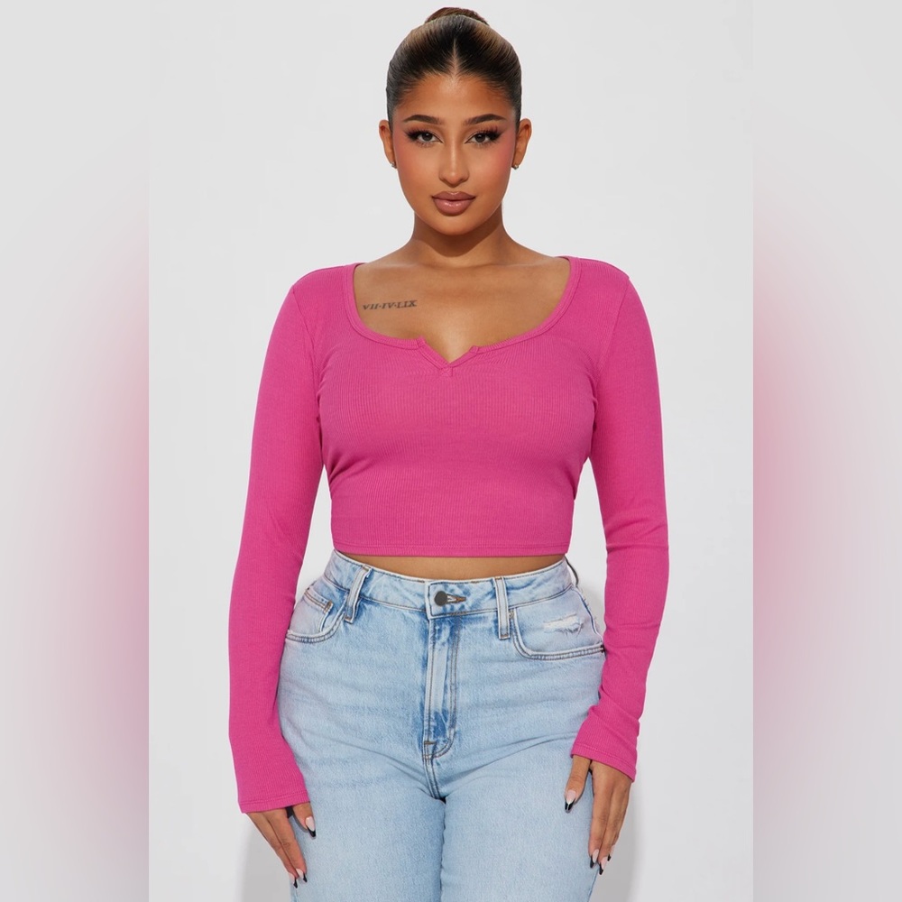 NEW Fashion Nova Agnus Long Sleeve Crop Top Shirt Rose Pink Medium V-Neck Button
